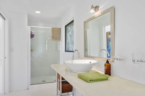 Photo of property in 51 Buckleton Road, Tawharanui Peninsula, Matakana, 0986