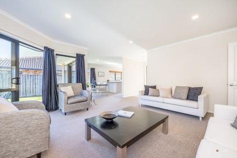 Photo of property in 24 Pinehill Crescent, Trentham, Upper Hutt, 5018