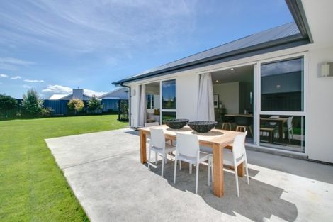Photo of property in 13 Whakatomo Place, Havelock North, 4130