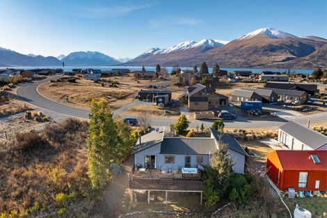 Photo of property in 76 Ohau Drive, Lake Ohau, Twizel, 9412