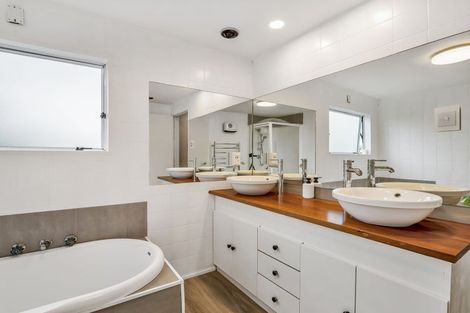 Photo of property in 1/72 Patterson Terrace, Halswell, Christchurch, 8025