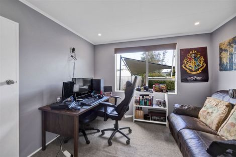 Photo of property in 37a Sunnyvale Street, Bell Block, New Plymouth, 4312