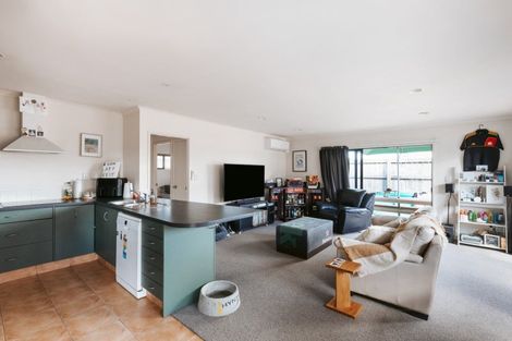 Photo of property in 6b Dickson Road, Papamoa Beach, Papamoa, 3118