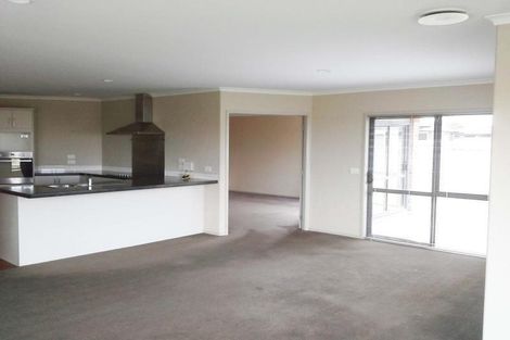Photo of property in 5 Northpoint Way, Bell Block, New Plymouth, 4312