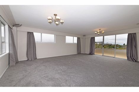 Photo of property in 207 Don Buck Road, Massey, Auckland, 0614