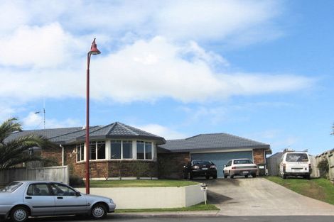 Photo of property in 12 Flora Way, Rototuna, Hamilton, 3210