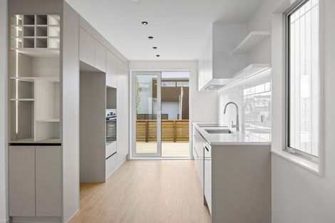 Photo of property in 32 Corporal Street, Papakura, 2110