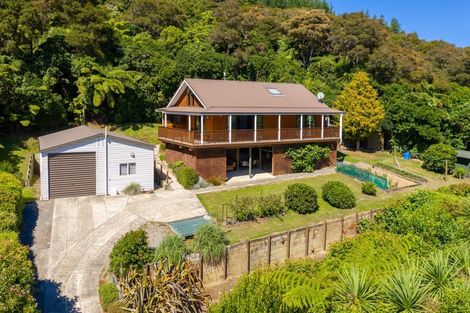 Photo of property in 1702 Queen Charlotte Drive, Linkwater, Picton, 7281