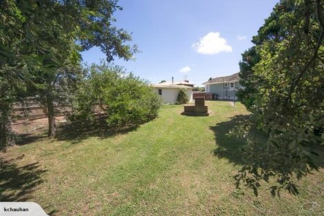 Photo of property in 27 Vanguard Road, Kelston, Auckland, 0602