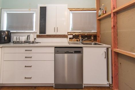 Photo of property in 27 Main Road, Pleasant Point, 7903