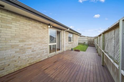 Photo of property in 7 John Broad Place, Flat Bush, Auckland, 2019