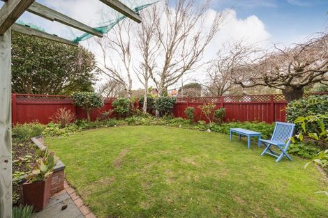 Photo of property in 104a Russell Street, Palmerston North, 4414
