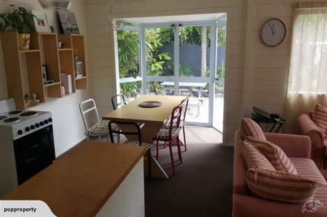 Photo of property in 2/71 Saddleback Rise, Murrays Bay, Auckland, 0630
