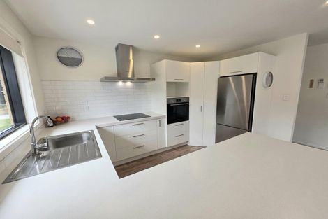 Photo of property in 13 Royal Oak Crescent, Holmes Hill, Oamaru, 9401