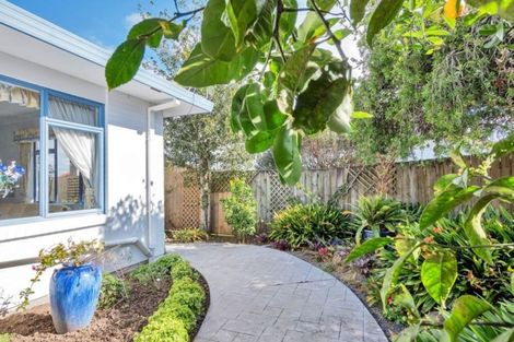 Photo of property in 33a Youngs Road, Papakura, 2110