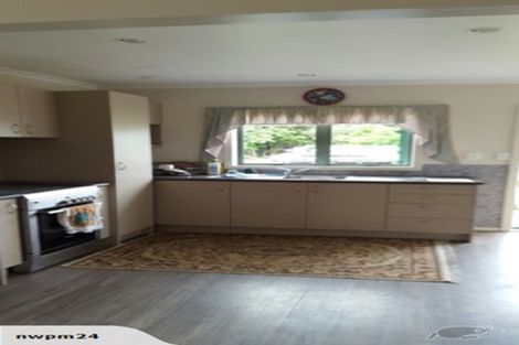 Photo of property in 4 Second Avenue, Glenbrook, Waiuku, 2681