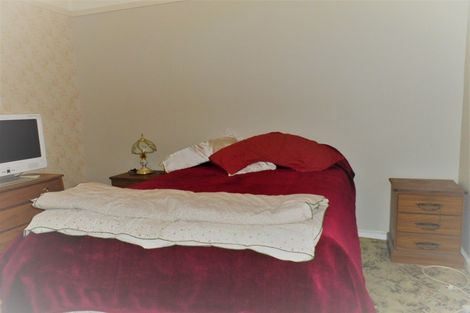 Photo of property in 27 High Street, Hawarden, 7385