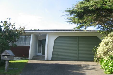 Photo of property in 15 Endeavour Drive, Whitby, Porirua, 5024