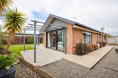 Photo of property in 7 Lorenzo Place, Kelvin Grove, Palmerston North, 4414