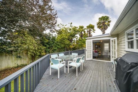 Photo of property in 39 Macarthur Street, Levin, 5510