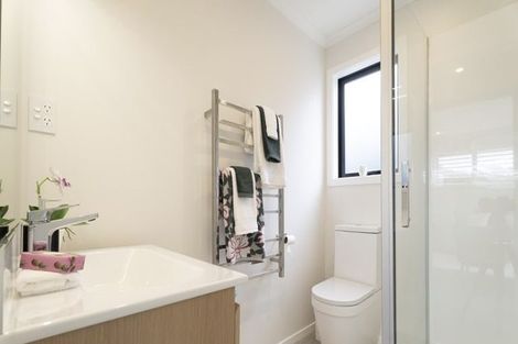 Photo of property in 68 Mawai Hakona Drive, Wallaceville, Upper Hutt, 5018