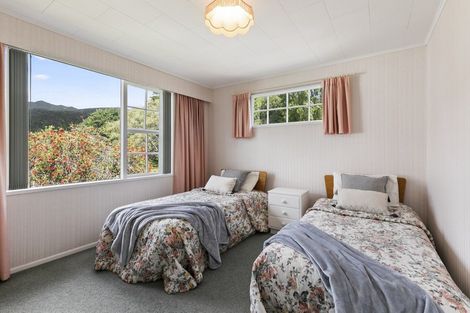 Photo of property in 19 Waddington Drive, Naenae, Lower Hutt, 5011