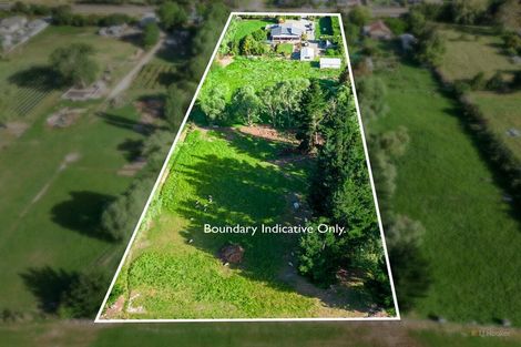 Photo of property in 84 Timaru Road, Waimate, 7924