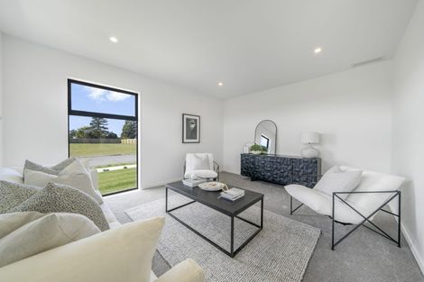 Photo of property in 12 Greig Crescent, Amberley, 7481