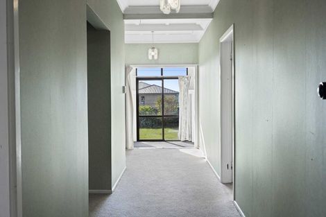 Photo of property in 5 Egmont Street, Hawera, 4610