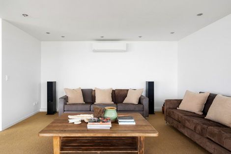 Photo of property in 14 Oraka Road, Mahia, Nuhaka, 4198