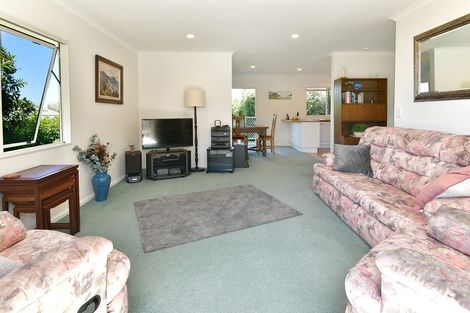 Photo of property in 2/25 Little Barrier Avenue, Manly, Whangaparaoa, 0930