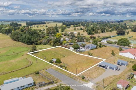 Photo of property in 6 Walter Street, Takapau, 4203
