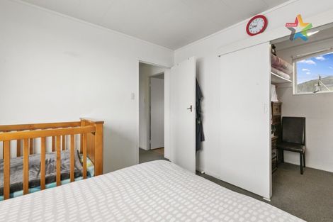 Photo of property in 2/15 Douglas Street, Waiwhetu, Lower Hutt, 5010