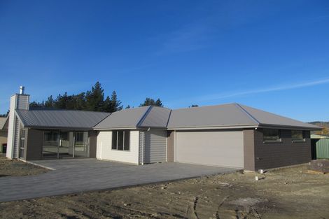 Photo of property in 8 Walker Place, Alexandra, 9320