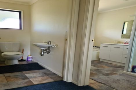 Photo of property in 8 Ngawhatu Road, Stoke, Nelson, 7011