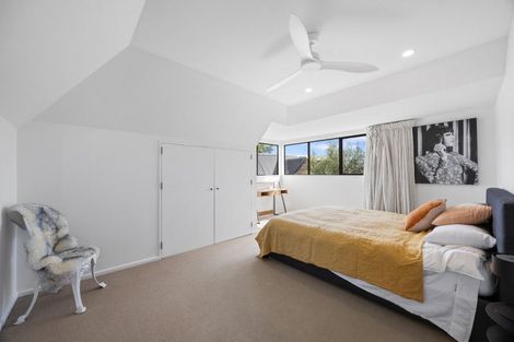 Photo of property in 75b Aikmans Road, Merivale, Christchurch, 8014