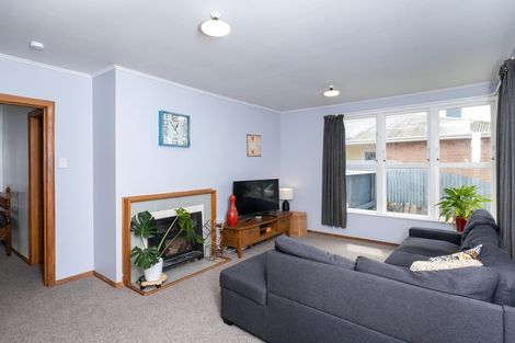 Photo of property in 17 Neal Crescent, Onekawa, Napier, 4110