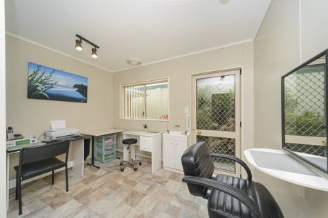 Photo of property in 16a Tui Mill Grove, Feilding, 4702