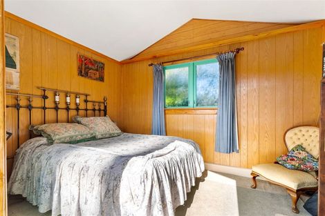 Photo of property in 11 Waikaukau Road, Glen Eden, Auckland, 0602