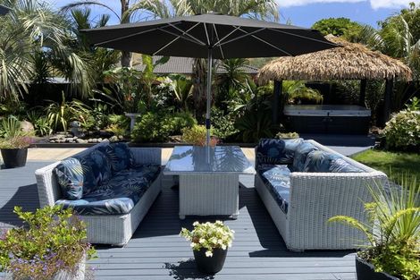 Photo of property in 31 Wells Place, Whitianga, 3510