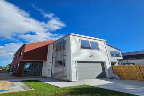 Photo of property in 3 Yellow Pear Lane, Karaka, 2578