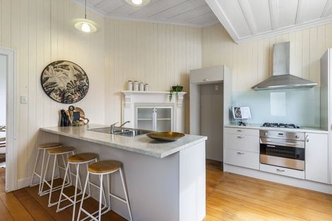 Photo of property in 5 Mariposa Crescent, Birkenhead, Auckland, 0626