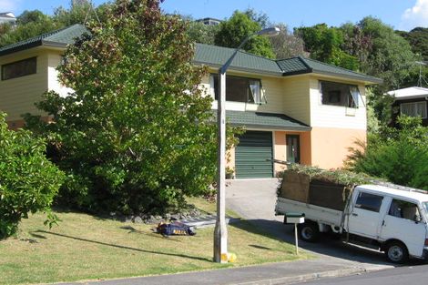 Photo of property in 15 Emlyn Place, Torbay, Auckland, 0630
