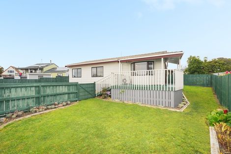 Photo of property in 60 Atuaroa Avenue, Te Puke, 3119