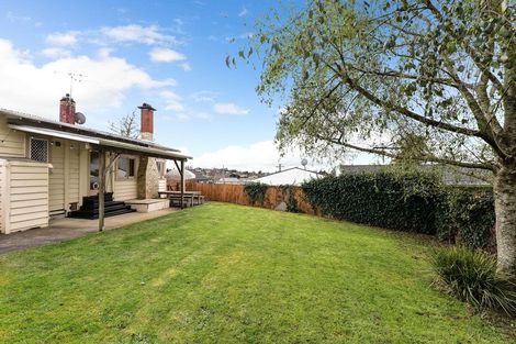 Photo of property in 75 Tuhikaramea Road, Dinsdale, Hamilton, 3204