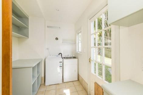 Photo of property in 27 Boundary Road, Kelburn, Wellington, 6012