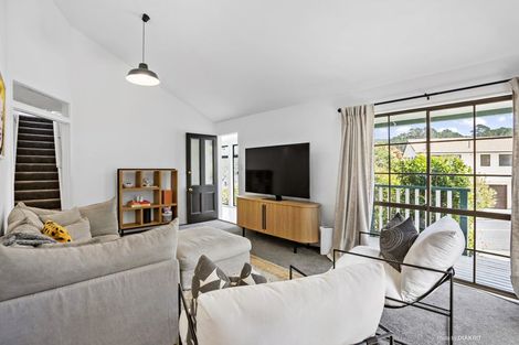 Photo of property in 48 Percy Dyett Drive, Karori, Wellington, 6012