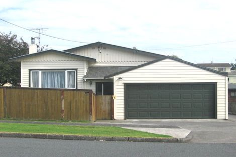 Photo of property in 62 Lynwood Road, New Lynn, Auckland, 0600