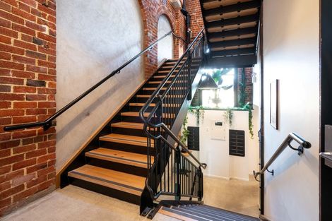 Photo of property in 5/5 Jetty Street, Dunedin Central, Dunedin, 9016