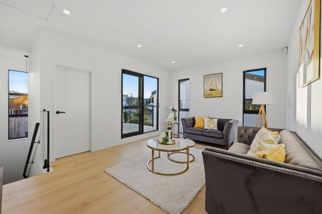 Photo of property in 13c Meadway, Sunnyhills, Auckland, 2010